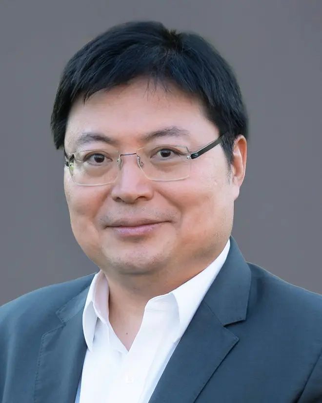 Hank Yang Headshot Photo Hank Yang Headshot Photo