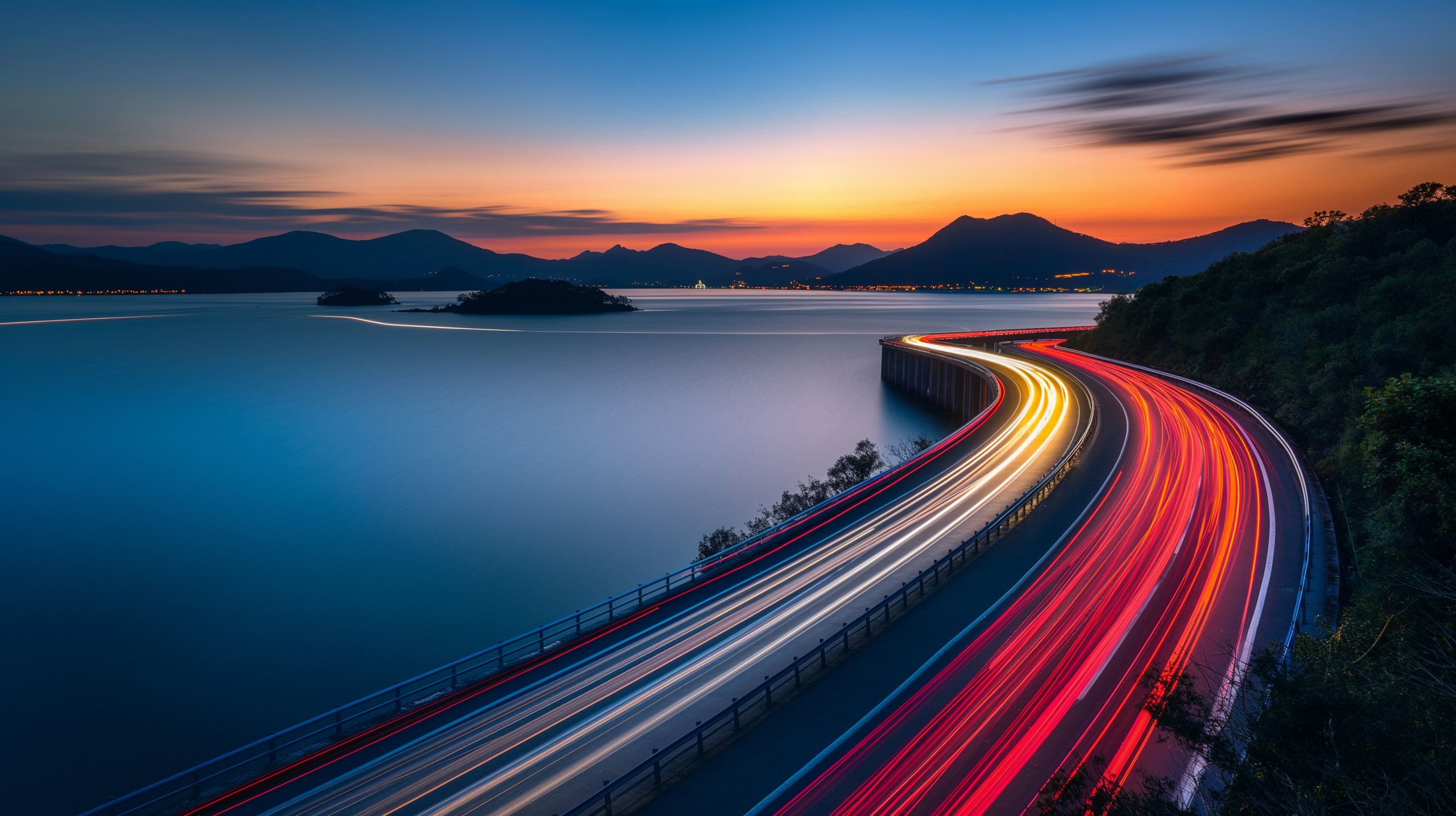 PHINIA-Motorway Seaside Road Lights